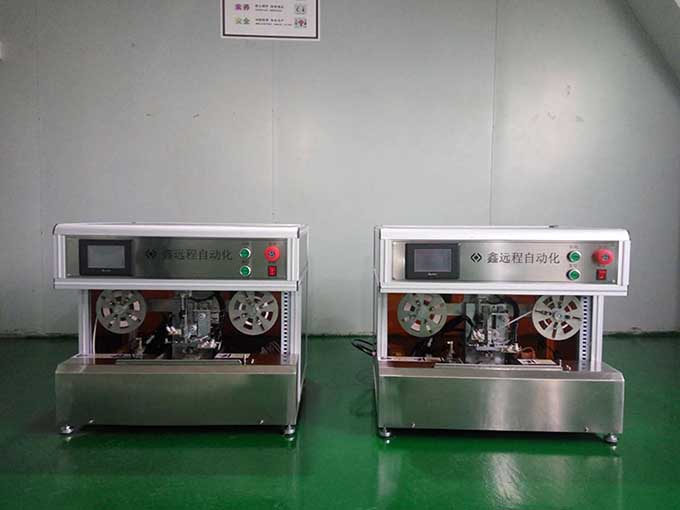 包銅箔機的制作方法