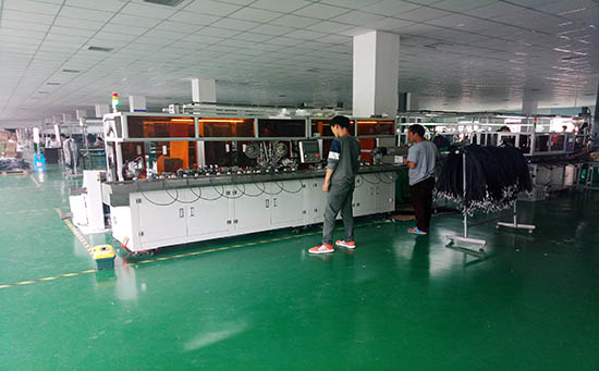 自動包銅箔機(jī)裝置的制作方法